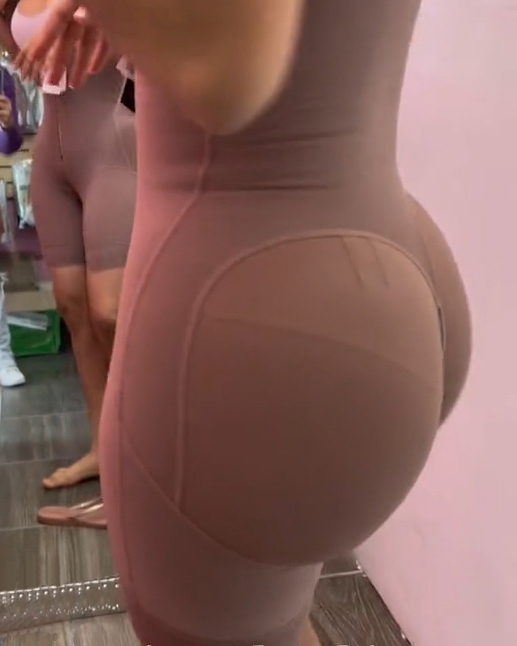 Adjustable Spaghetti Strap Shapewear With Hooks