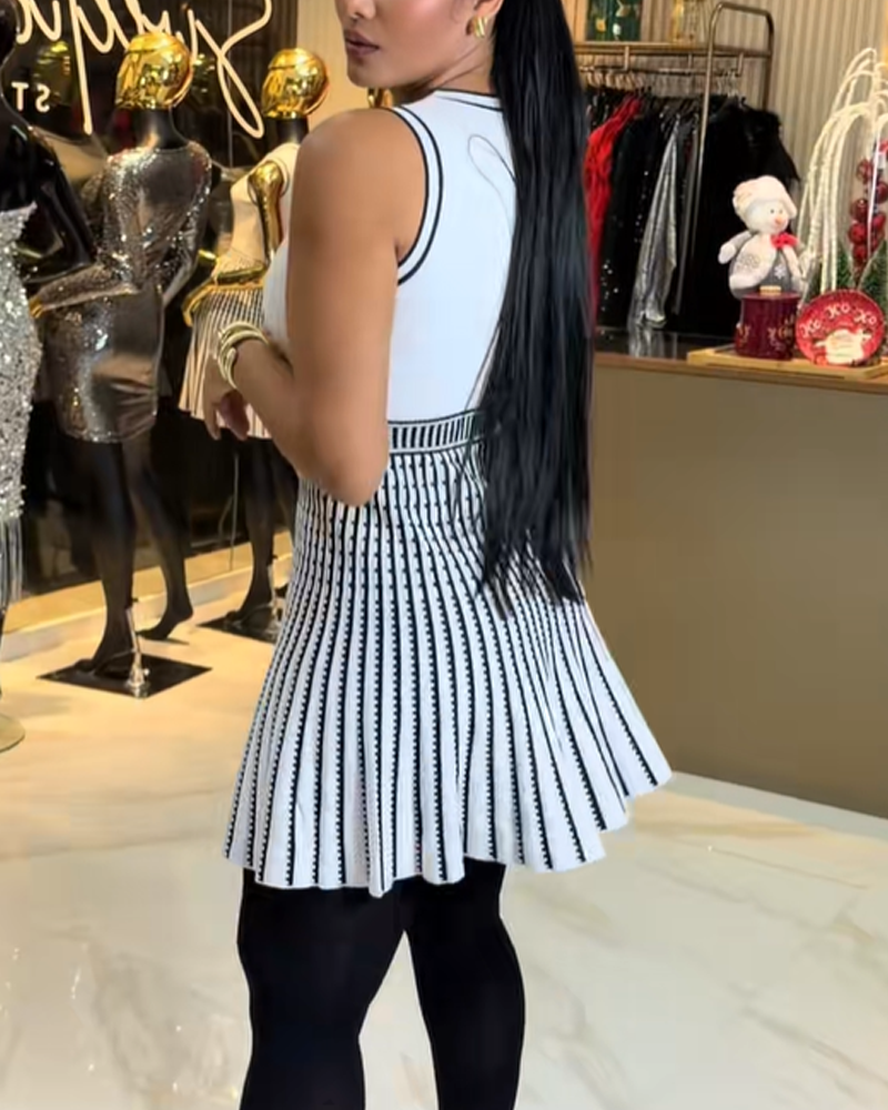 Black And White Color-Blocked Sleeveless Knit Dress (Pre-Sale)