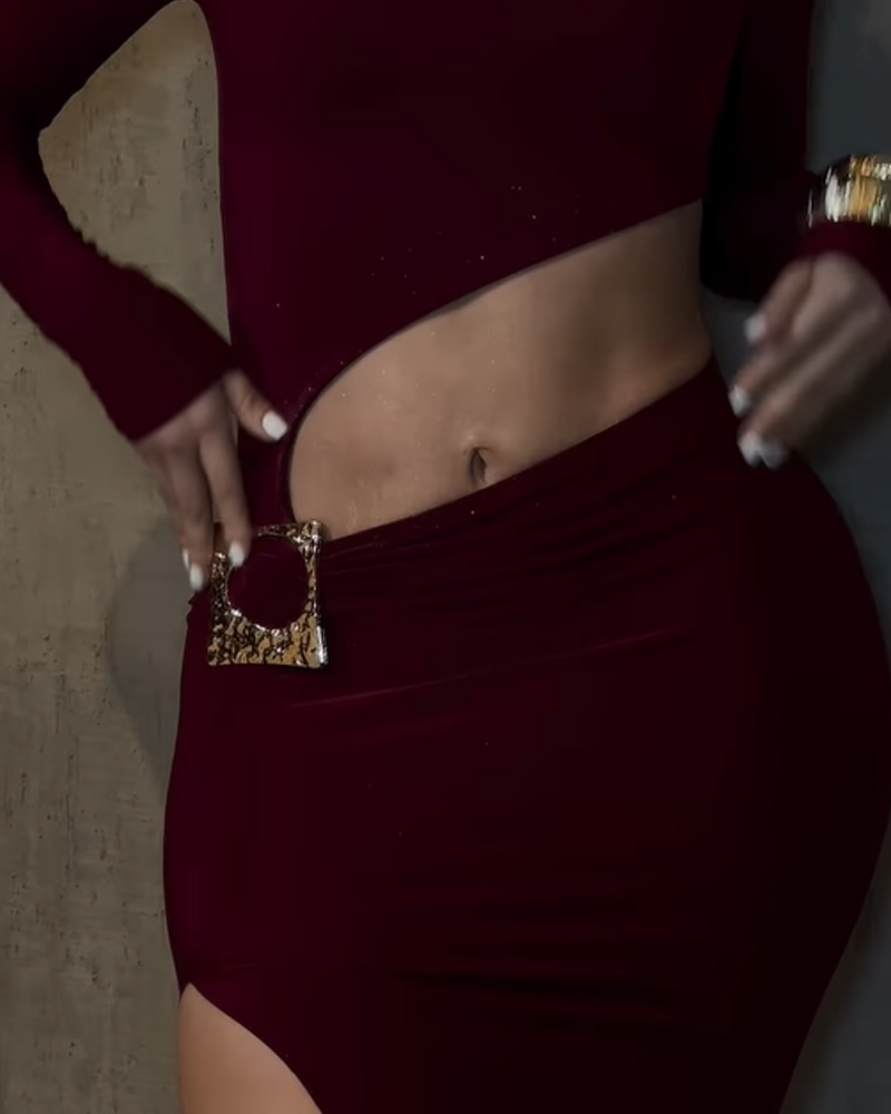 Cropped Round Neck Long Sleeved Dress