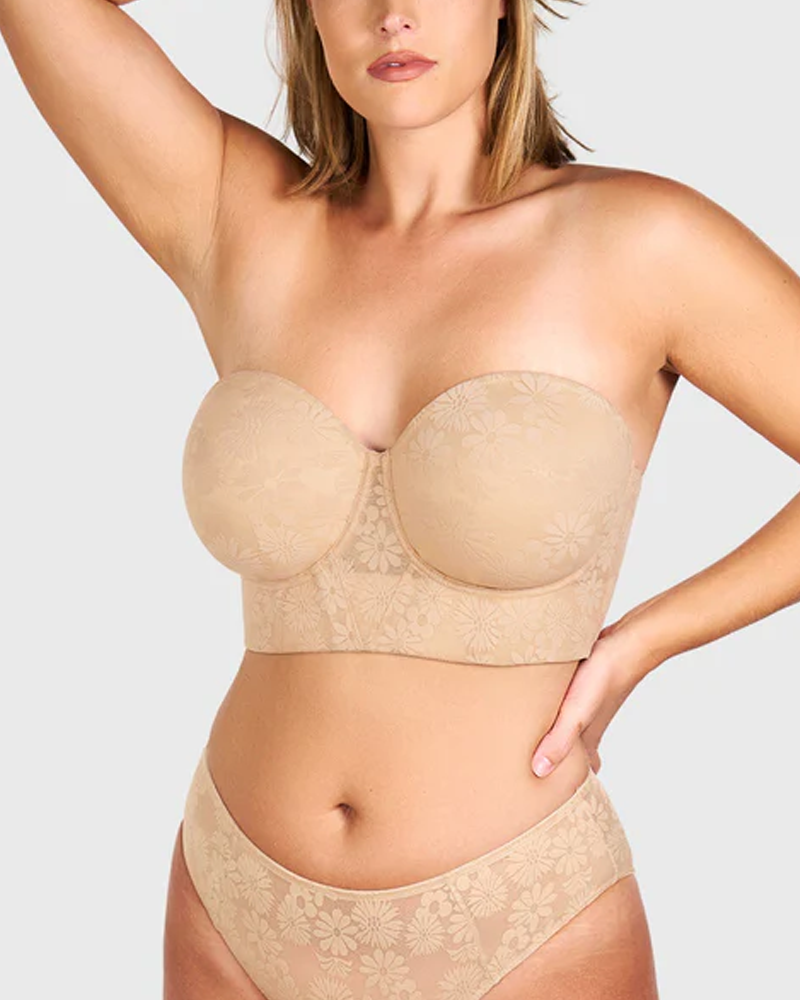 Plus Size Strapless Bra With Detachable Underwire To Support Side Breast Tissue And Prevent Sagging.