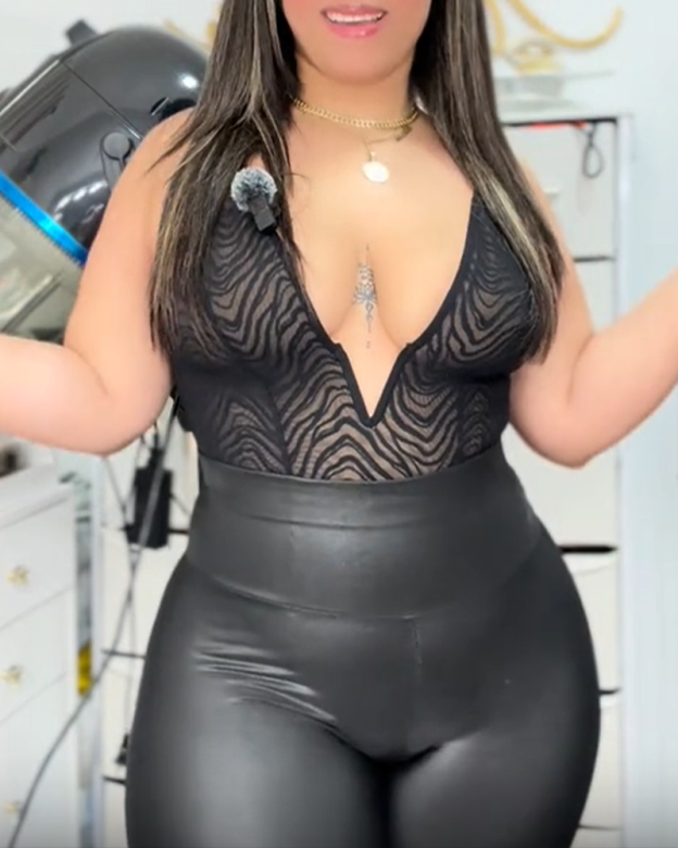 Lace Deep V Shapewear Bodysuit（Pre-Sale）