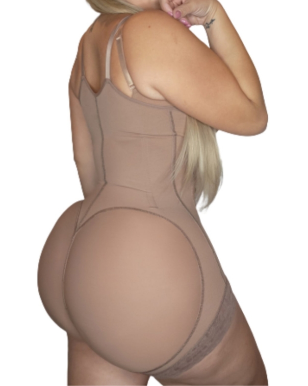 Curvas Booty Shorts Faja