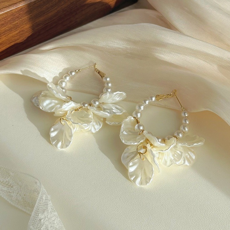 Seaside Vacation Pearl Petal Large Hoop Earrings-Curvy-Faja
