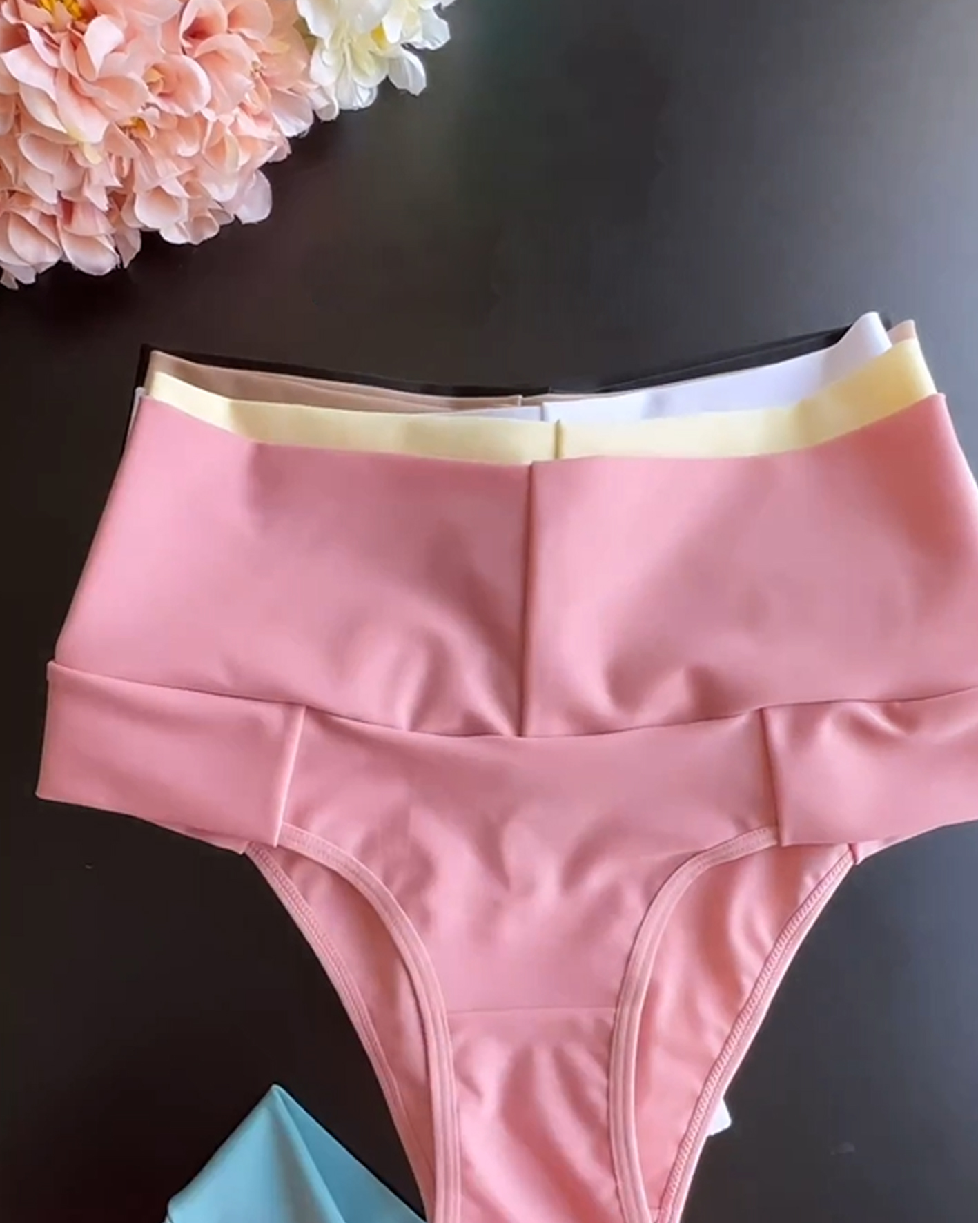 Solid Color High-Waisted Panties（Pre-Sale）