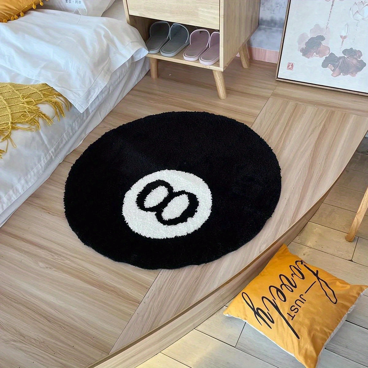 LAKEA Halloween 8 Ball Rug Indoor Home Decoration Spooky Halloween Gifts 8 Ball Accent Round Tufting Soft Rug Horror Movie Mat