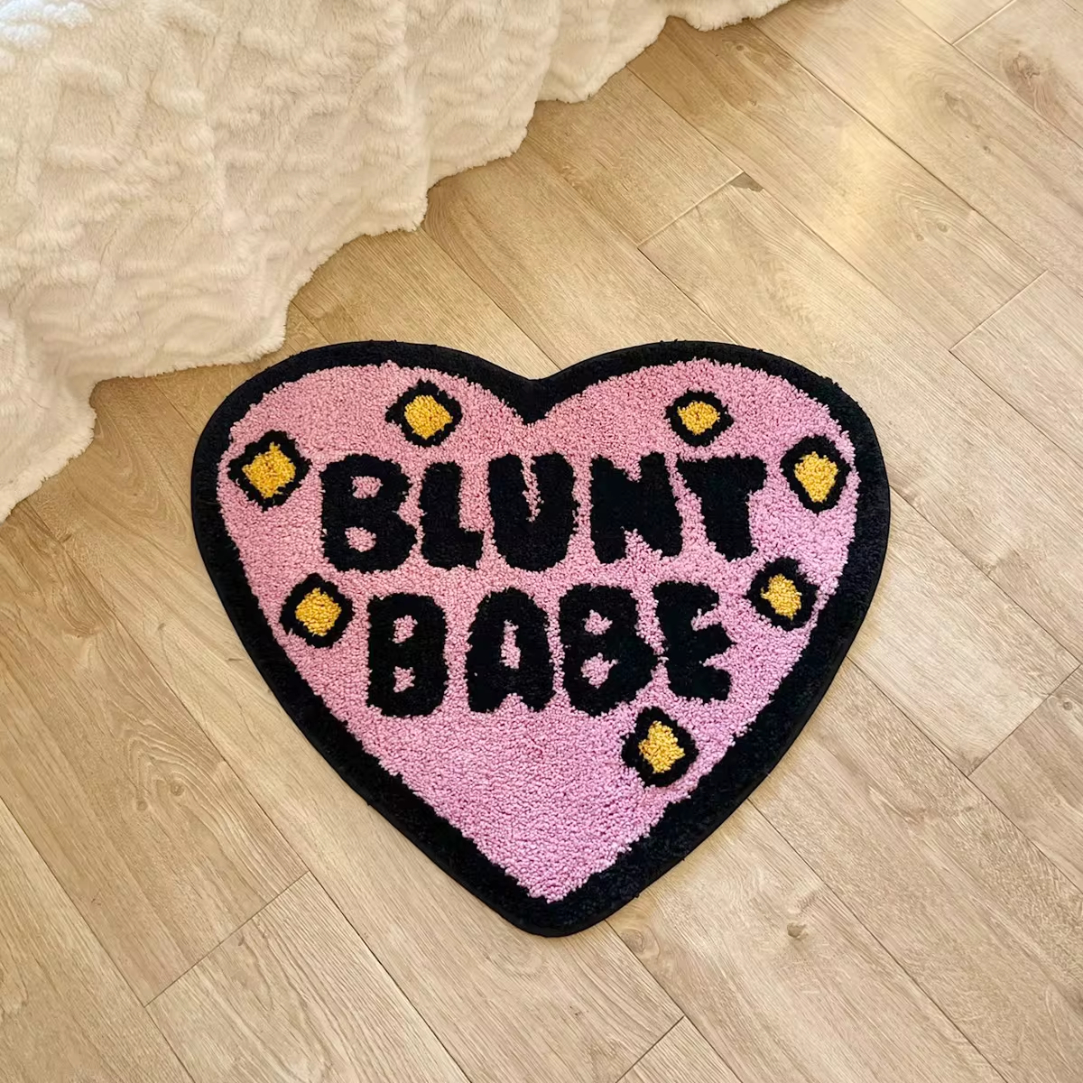 LAKEA Blunt Babe Tufting Rug 100% Handmade Pink Heart Shape Tufted Rug Bathmat Bedroom Carpet Cloakroom Mat Floor Pad Home Decor