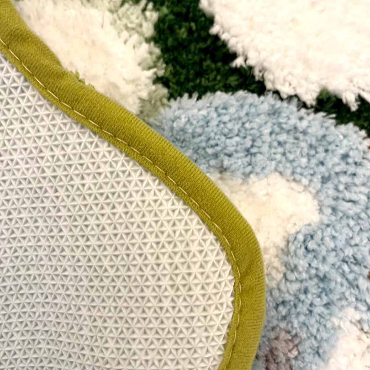 MOSS Luxury Green Moss Style Turfting Rugs Irregular Moss Carpet Landscape Rug Patio Nordic Fluffy Bedside Area Rug Abstract Art Mat