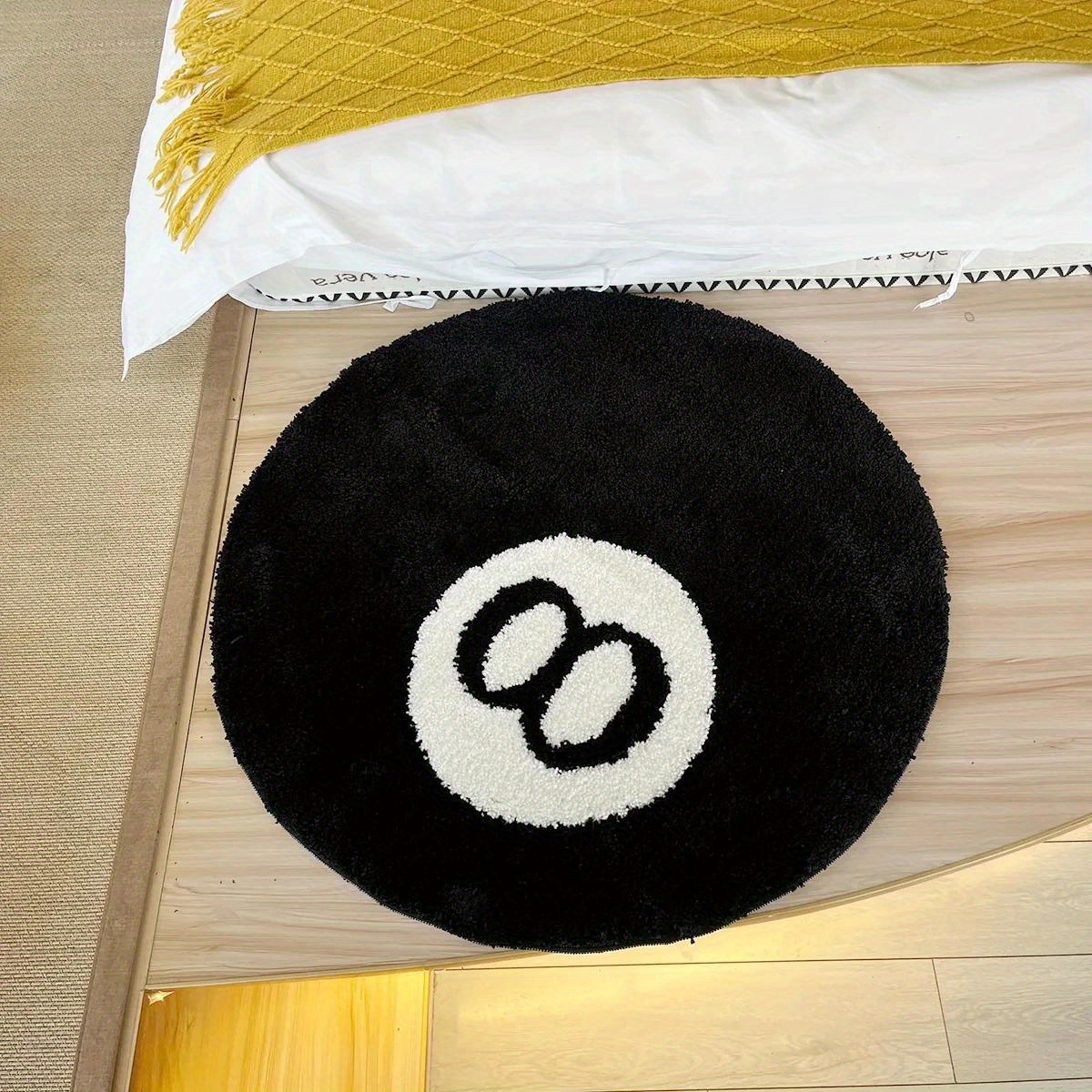 LAKEA Halloween 8 Ball Rug Indoor Home Decoration Spooky Halloween Gifts 8 Ball Accent Round Tufting Soft Rug Horror Movie Mat