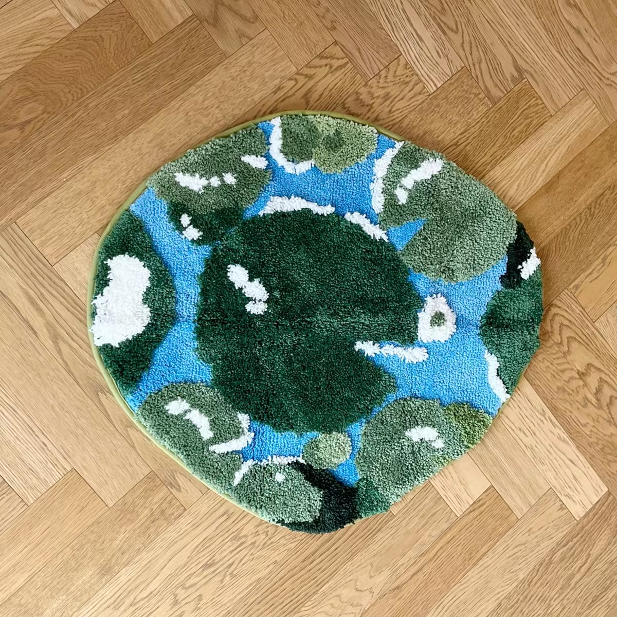 Oval Lotus Leaf Pattern Fluffy Rug - Green & Blue Water Landscape Plush Carpet, Soft Non-Slip Washable Floor Mat, Fresh Nature Style Home Decor for Bedroom, Living Room, Kids Room, Entryway Cluster Rug
