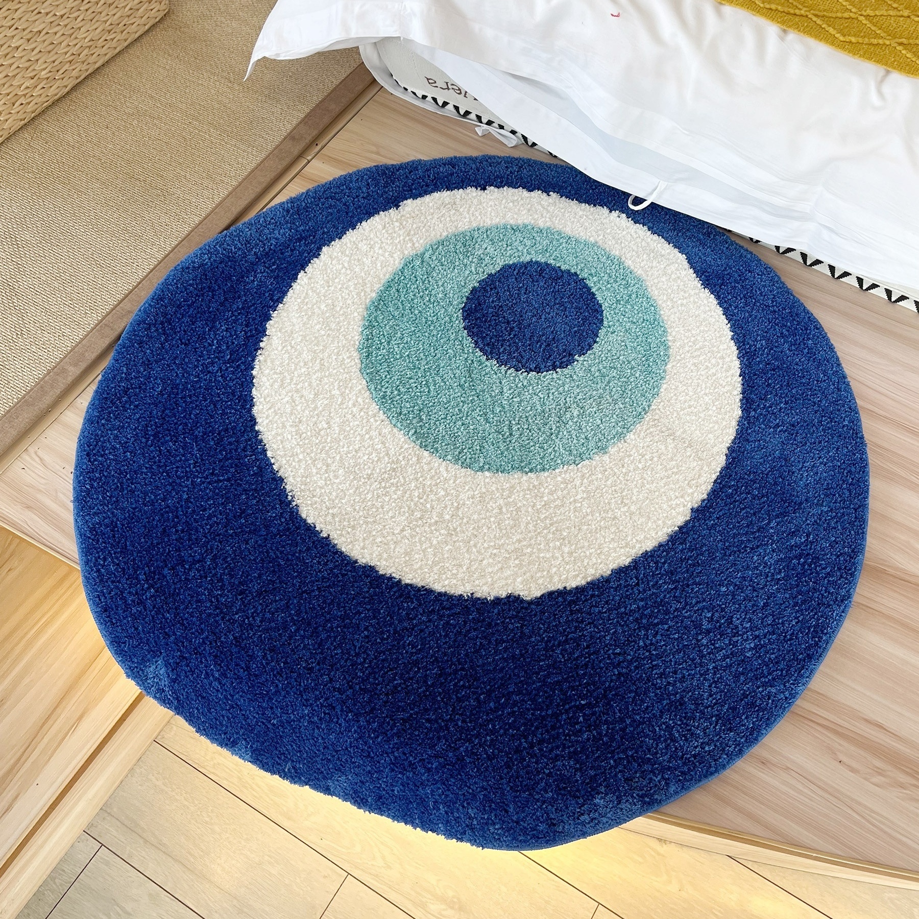 LAKEA Fluffy Evil Eye Circle Rug Carpet Plush Comfortable Handmade Bedroom Ultra Soft and Fluffy High Quality for Halloween
