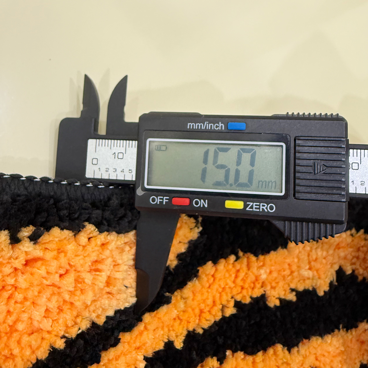 Eye Shape Yellow Lighter Small Rug Cool Mat Bathmat Rug Carpet Entrance Doormat Floor Anti Slip Foot Pad Aesthetic Home Decor