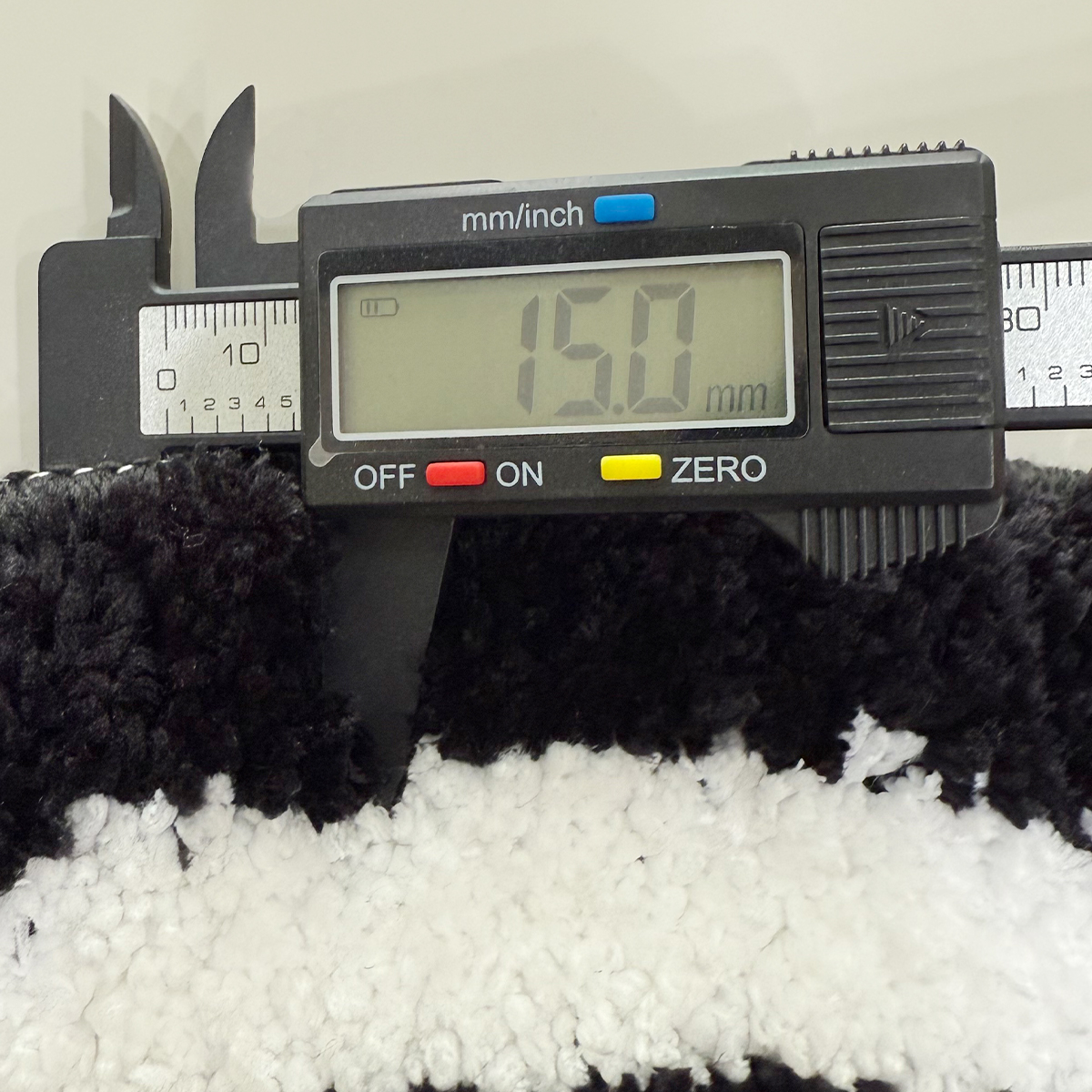 Creative Vinyl Record Tufted Rug Indoor Aesthetic Home Decoration Halloween Gifts Round Tufting Soft Rug Horror Movie Safety Mat