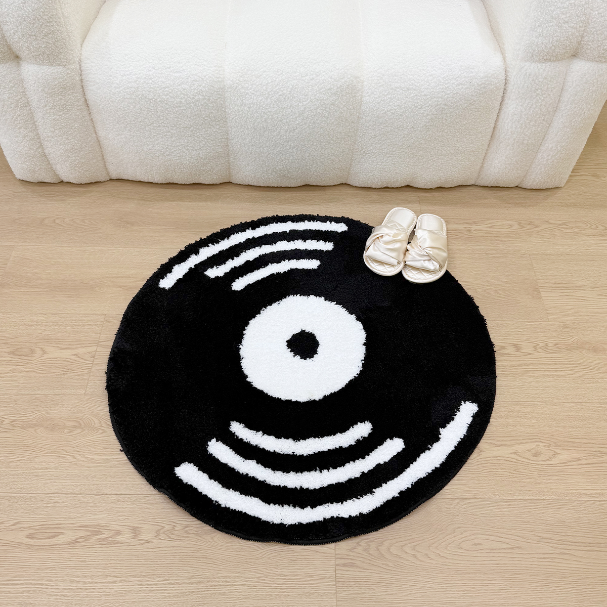 Creative Vinyl Record Tufted Rug Indoor Aesthetic Home Decoration Halloween Gifts Round Tufting Soft Rug Horror Movie Safety Mat