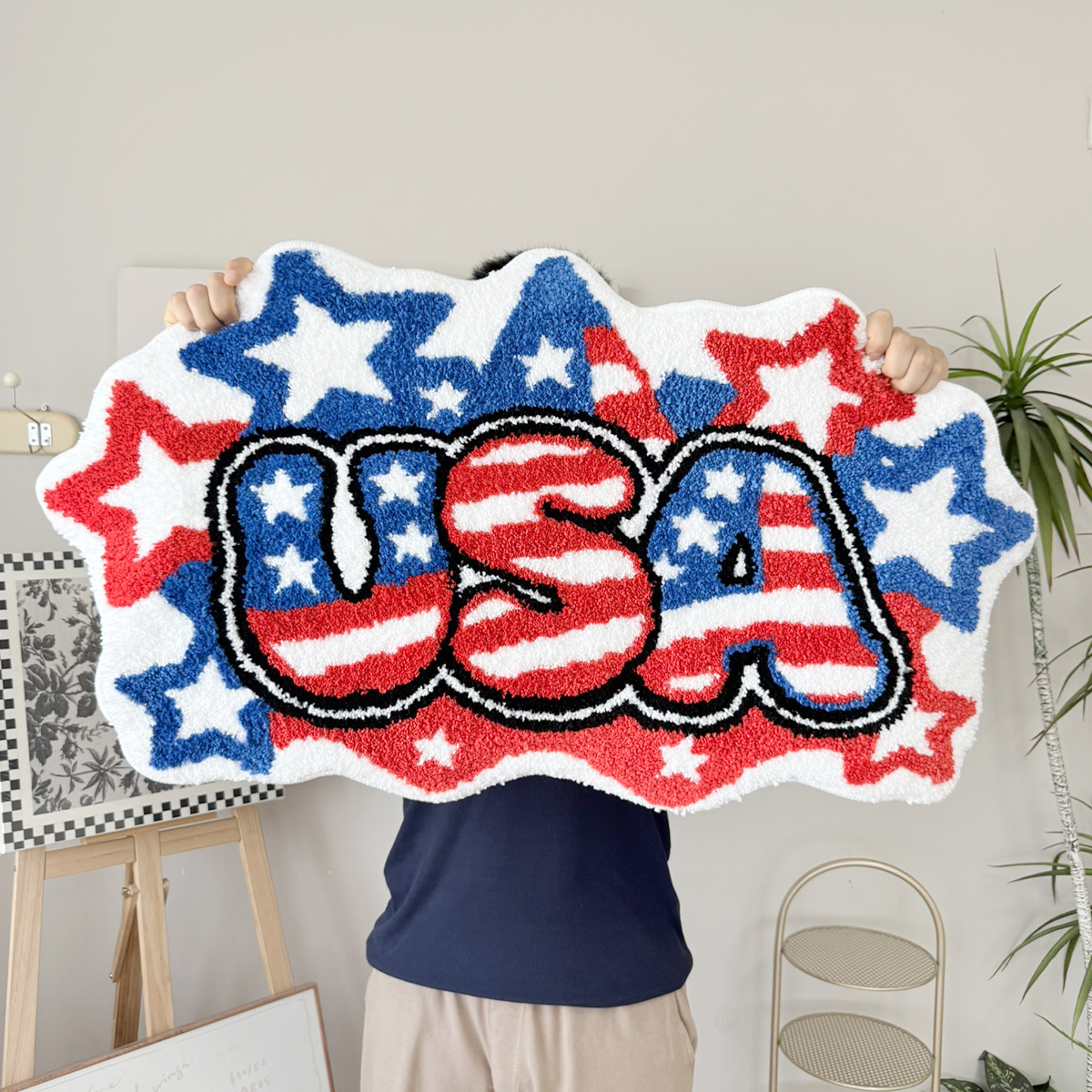 USA Letter American Flag Tufted Rug, Retro Stars Stripes Irregular Shaped Fluffy Floor Mat, Non Slip Absorbent Doormat for Bedroom Bathroom Home Decor