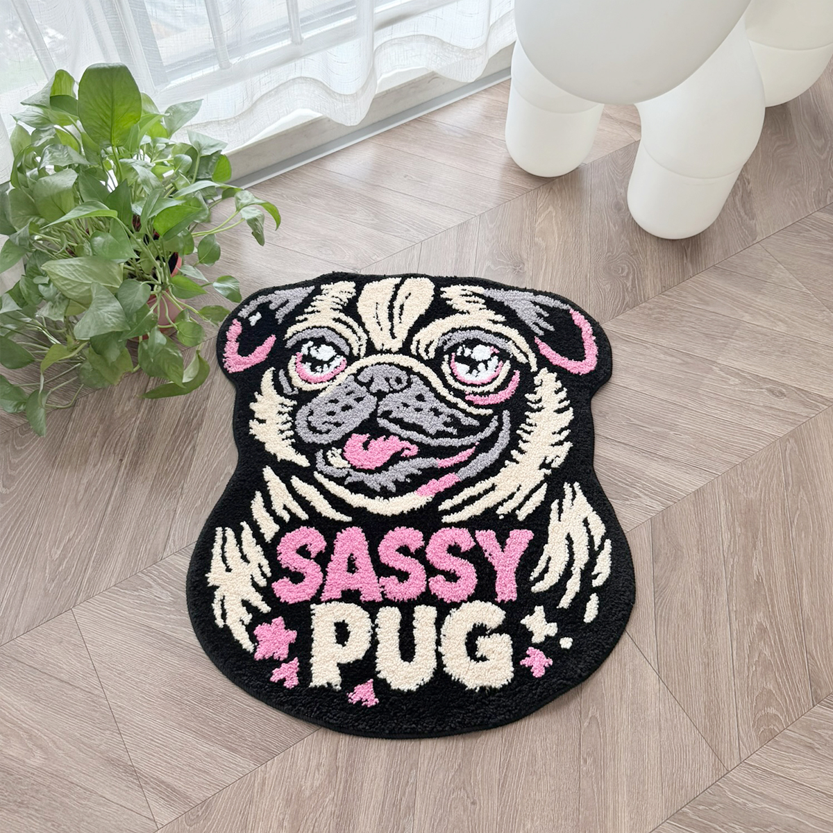 Sassy Pug Dog Tufted Rug, Cute Cartoon Pug Head Irregular Shaped Fluffy Floor Mat, Non Slip Absorbent Doormat for Bedroom Bathroom Home Decor
