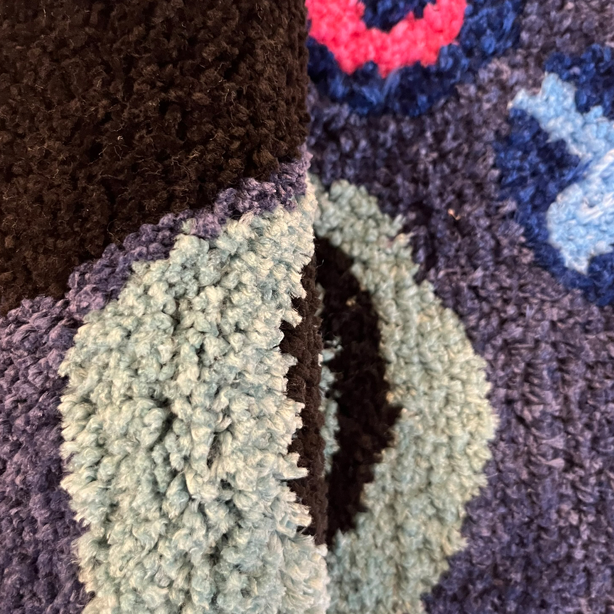 Game tufted rug