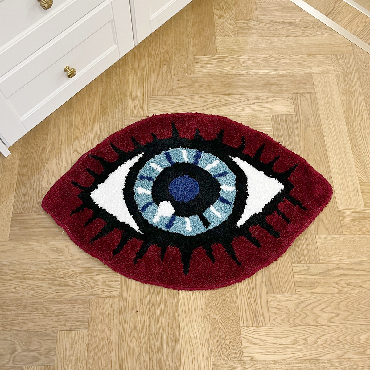 Red Eye Tufted Rug Special Style Carpet Cute Design Non-Slip Bedside Area Rug Floor Mat Room Fun Rugs Aesthetic Home Soft Tufted