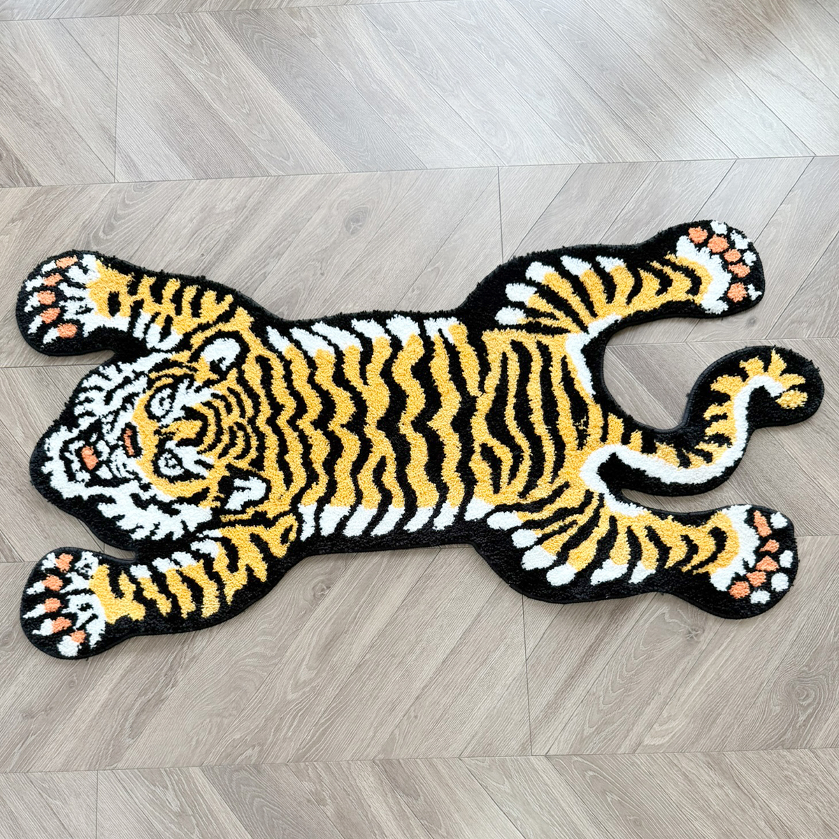 [Copy]Highland Cow Tufted Rug With Heart Sunglasses, Cute Tongue Out Shaggy Animal Shaped Floor Mat, Non Slip Absorbent Bathroom Rug For Bedroom Home Decor