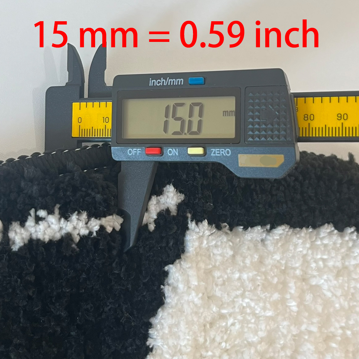 Black Spider Web Halloween Tufting Rug Funny Bathroom Decor Spooky Gothic Bath Mat Non-Slip Tufted Mat for Front Door Living