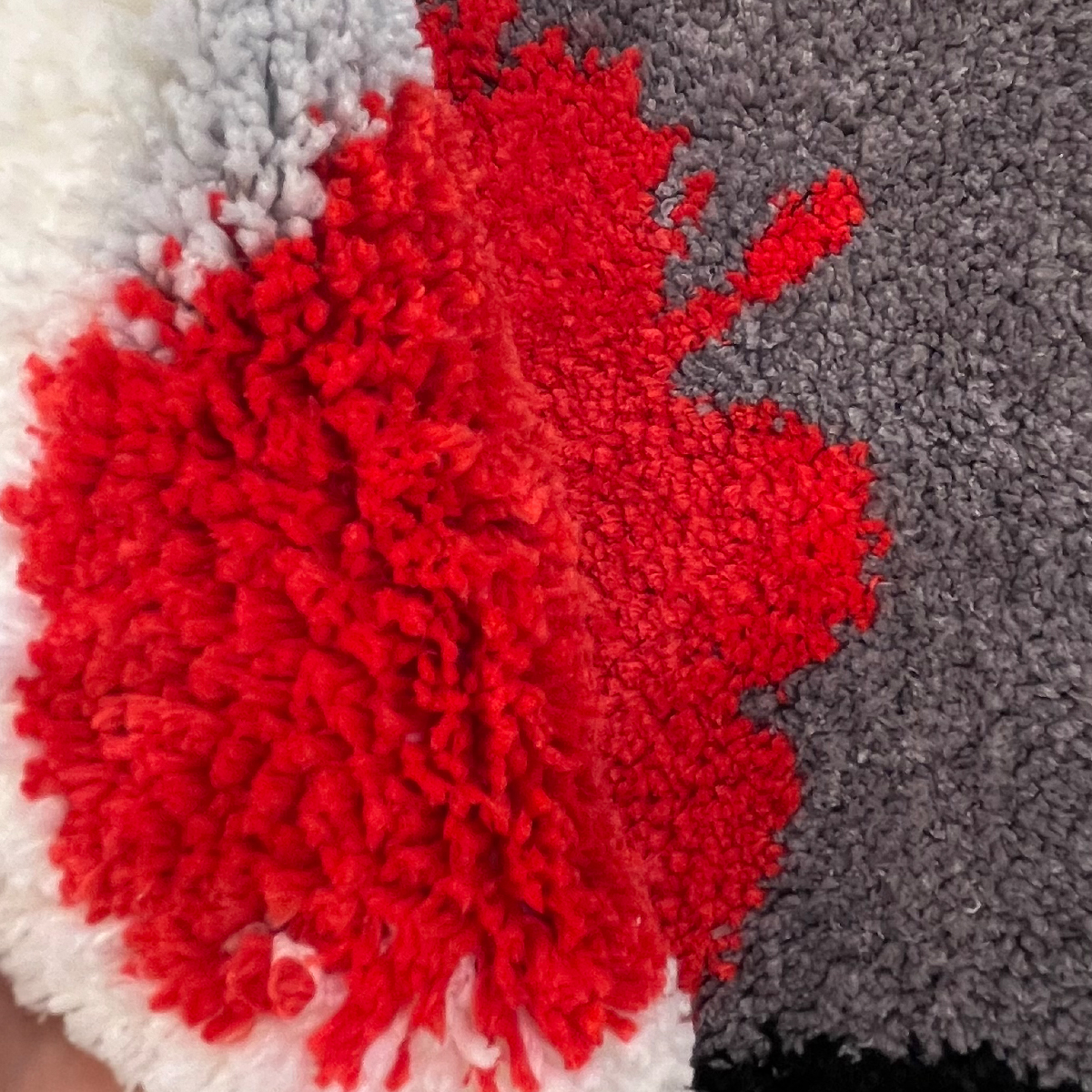 Tufting Rug Blood Knive Bathroom Mat Soft Halloween Bedside Rug Living Room Carpet Bedroom Floor Pad Aesthetic Home Decor