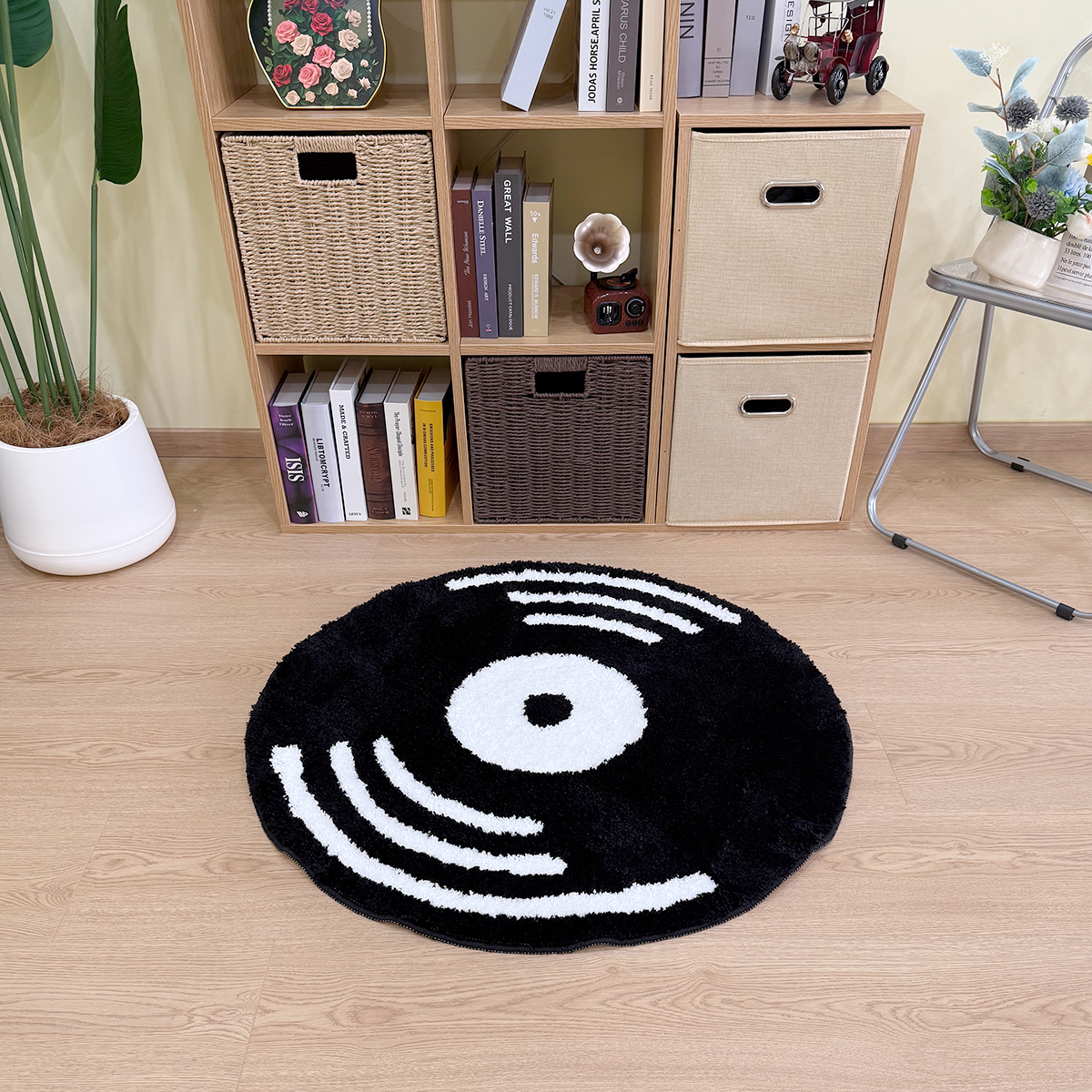 Creative Vinyl Record Tufted Rug Indoor Aesthetic Home Decoration Halloween Gifts Round Tufting Soft Rug Horror Movie Safety Mat