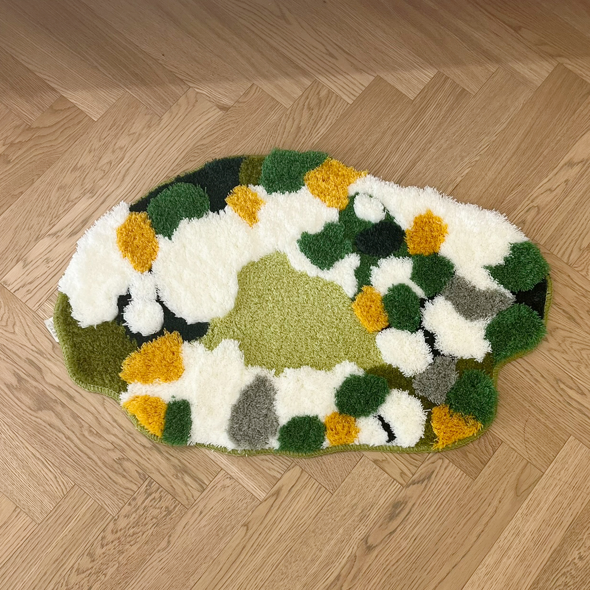 Vibrant Floral Meadow 3D Tufted Oval Rug - Soft Fluffy Green White Yellow Non-Slip Floor Mat for Bathroom Kitchen Bedroom, Cute Cloud-Shaped Cozy Area Rug with Nature-Inspired Colorful Pattern Home Decor