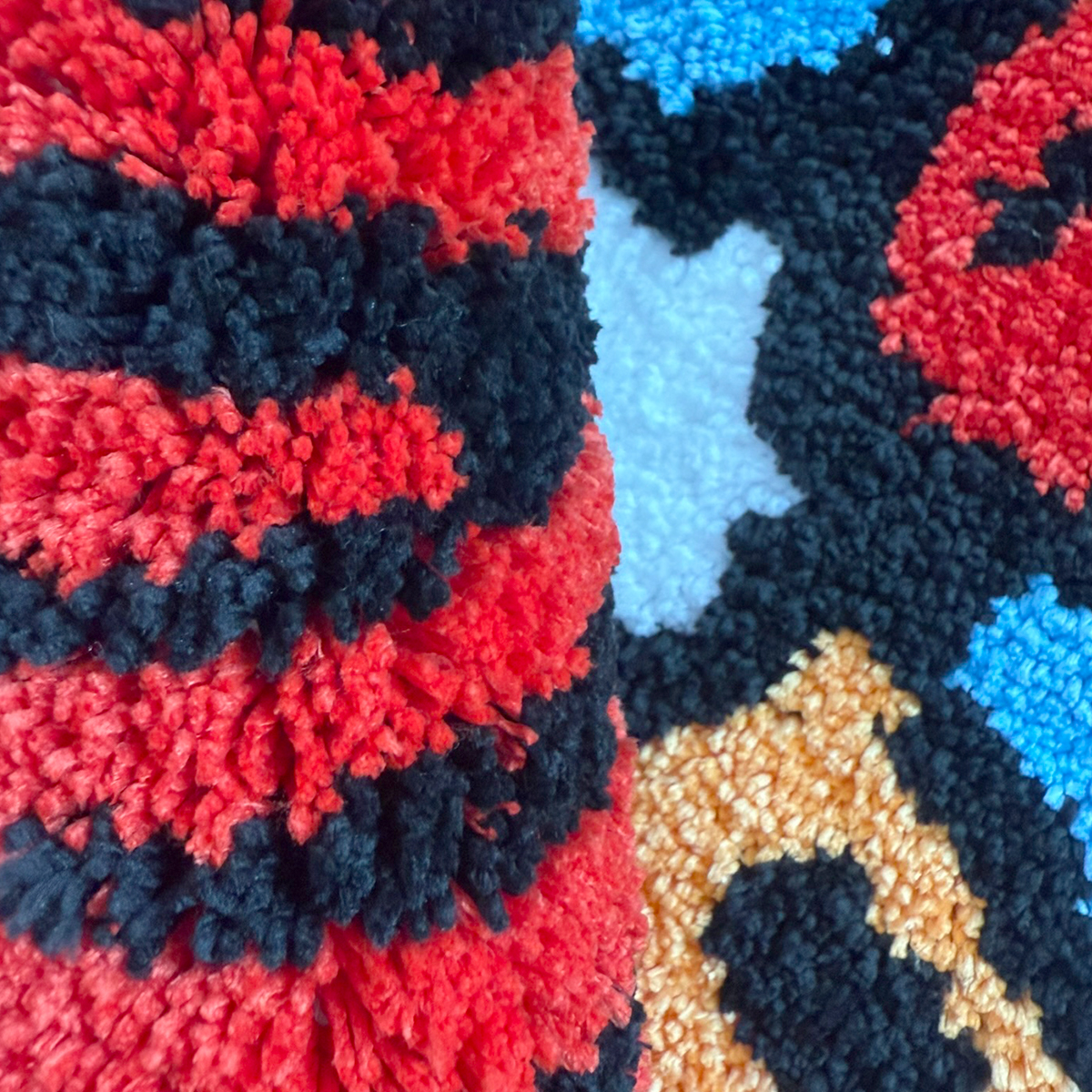 Retro Beer & Claws Tufted Rug - Funky Cartoon Style Anti-Slip Floor Mat for Home Bar & Living Room Decor.