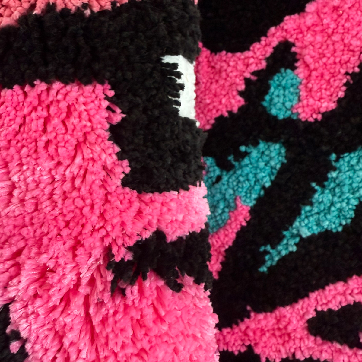 Cartoon Sports Car Tufted Rug, Vibrant Orange & Yellow Gradient Plush Floor Mat, Anti-Slip Irregular Shaped Carpet for Car Enthusiasts, Gaming Room & Bedroom Decor