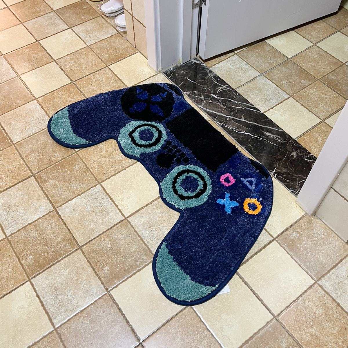 Game tufted rug