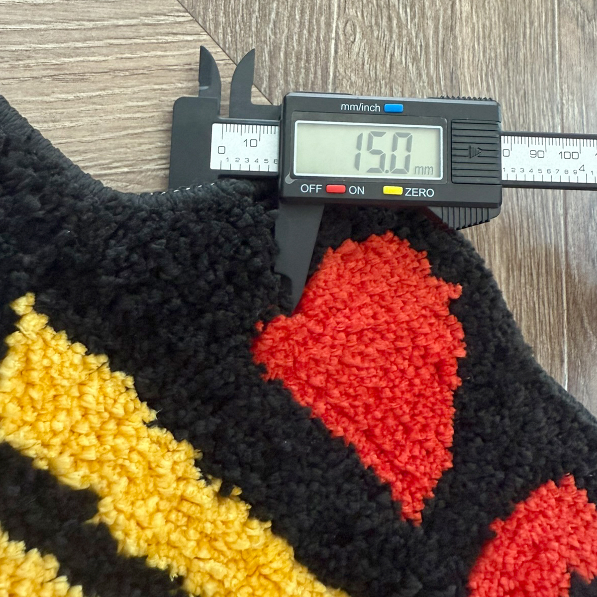 Beer Mug & Claw Tufted Rug - Vibrant Cartoon Style Anti-Slip Floor Mat for Home Bar & Kitchen Decor.