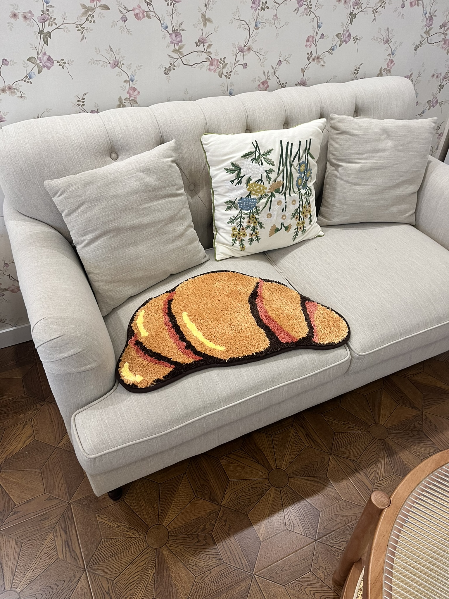 LAKEA Croissant Shape Carpets for Living Bath Room Fluffy Bread Rug Home Warm Decoration Accessories Anti-Slip Floor Safety Mat