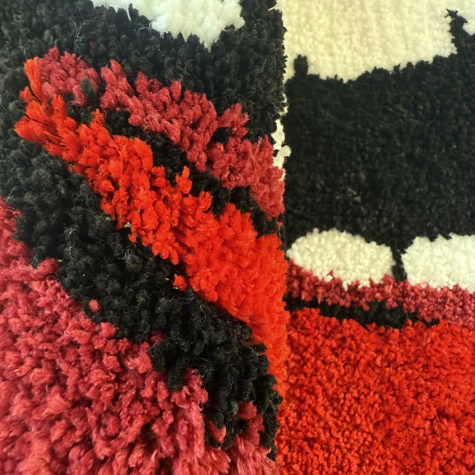 Trendy Bold Red Lips Shape Rug - Soft Fluffy Floor Mat for Bedroom Living Room, Funny Novelty Home Decor Carpet, Anti-Slip Door Mat 