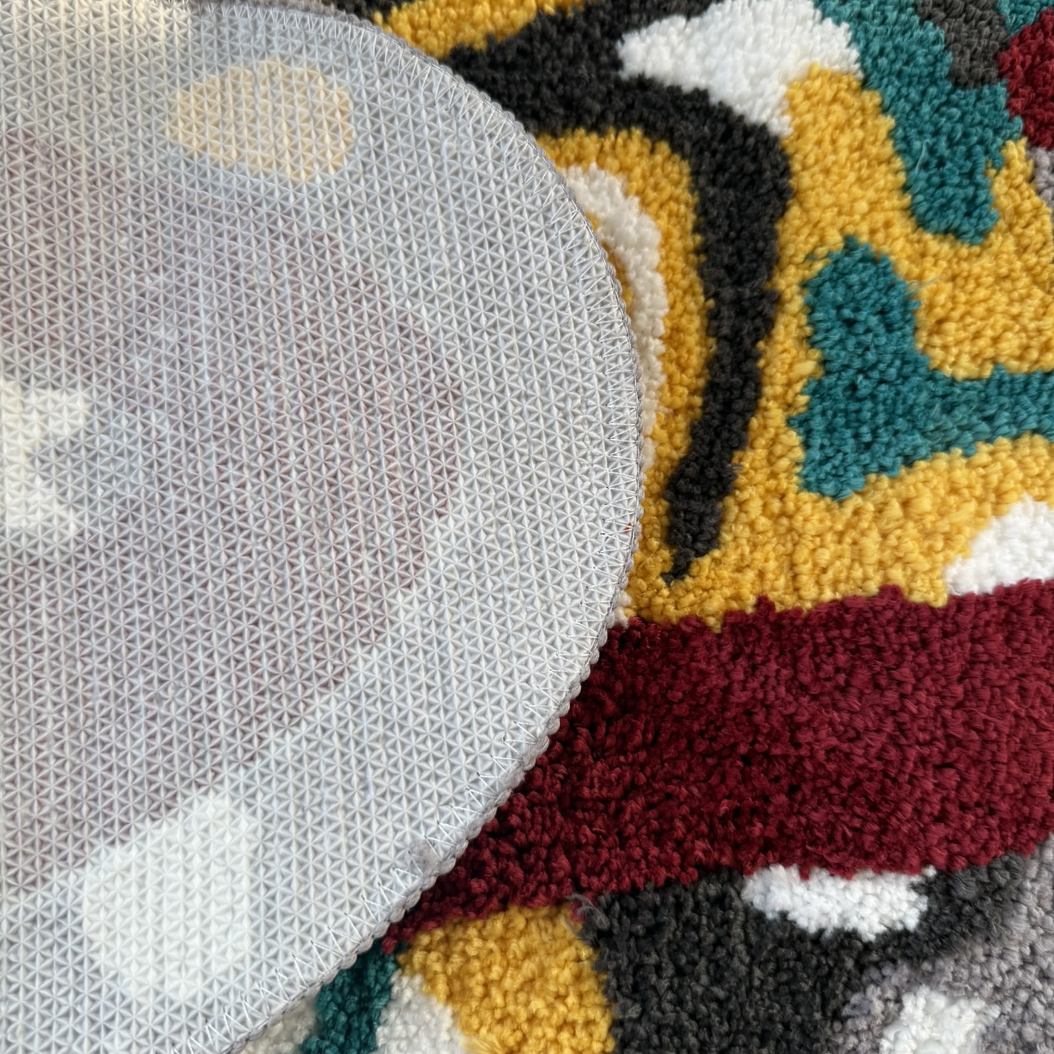 Vibrant Space Planet Shape Rug - Fluffy Starry Sky Floor Mat for Kids Bedroom Living Room, Creative Celestial Home Decor Carpet, Anti-Slip Door Mat 