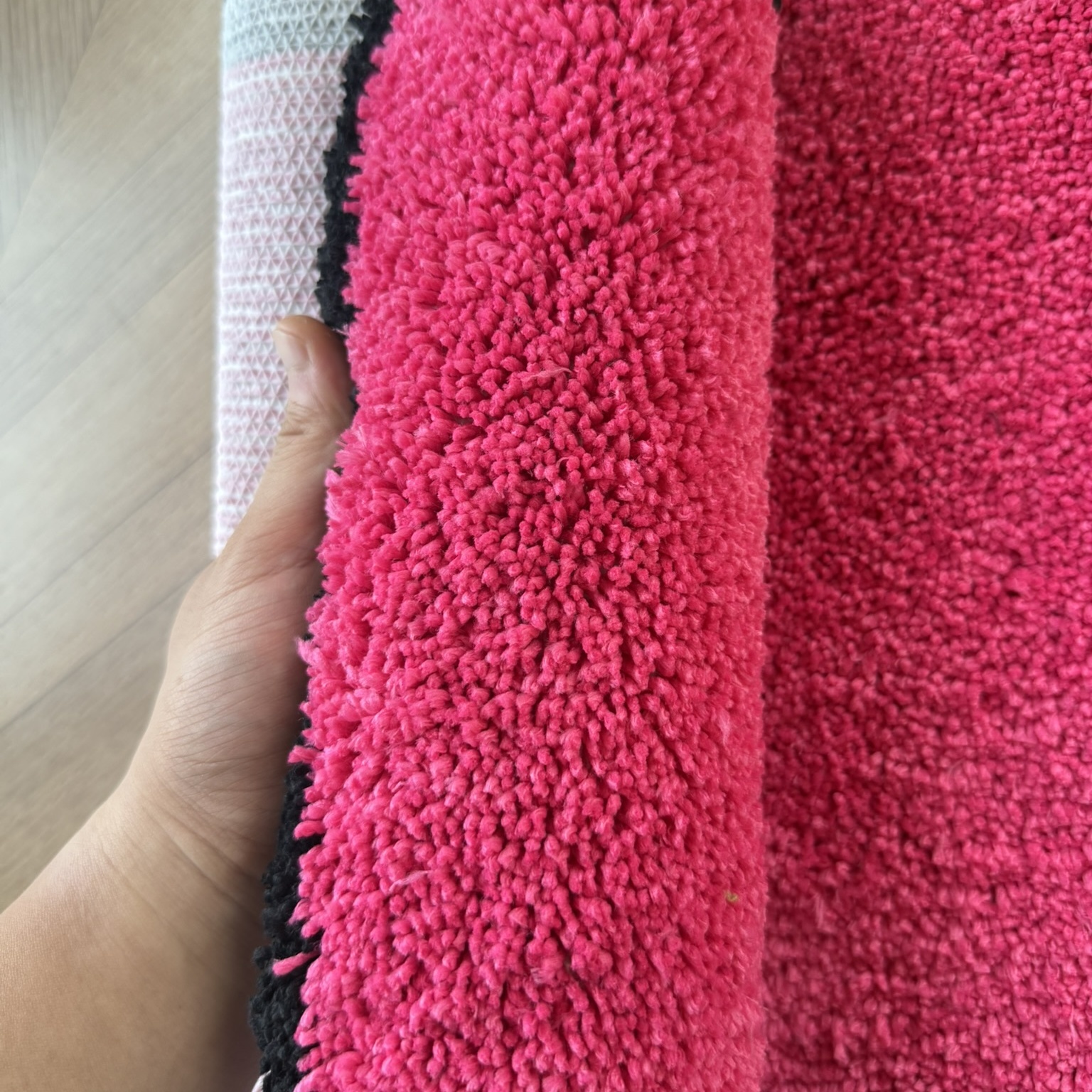 Pink Lighter Shaped Tufted Rug Set, "RUG" Letter & Heart Flame Design Plush Floor Mat, Anti-Slip Irregular Carpet for Street Style Bedroom & Dorm Decor