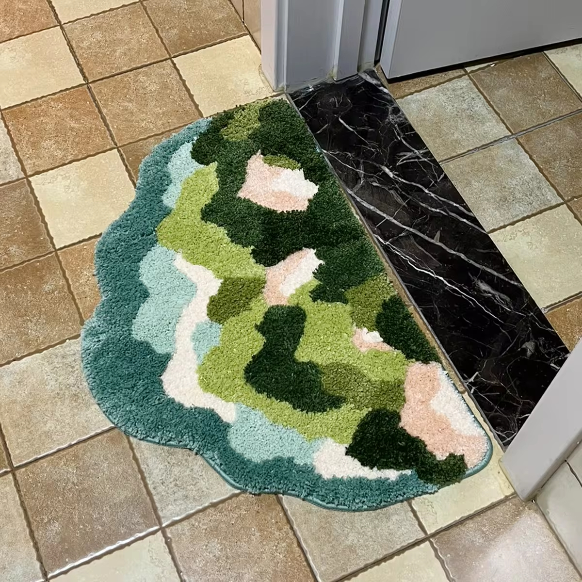 Comfortable Tufted Carpet with Multilevel Green Mountain Pattern for Home Interior Decor Non-slip Bottom Soft Touch Bedroom