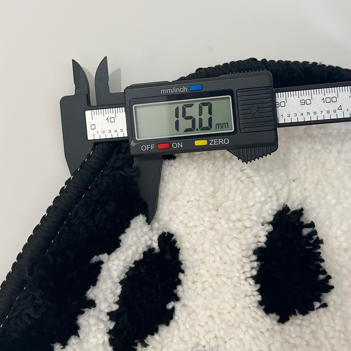 Halloween Three Ghost Shape Tufted Rug Foreign Trade Alien Horror Skull Super Soft Door Mat Decoration Anti Slip Entrance Mat