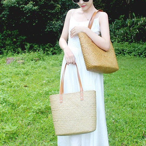 Casual Handwoven Straw Tote Bag for Beach Vacations