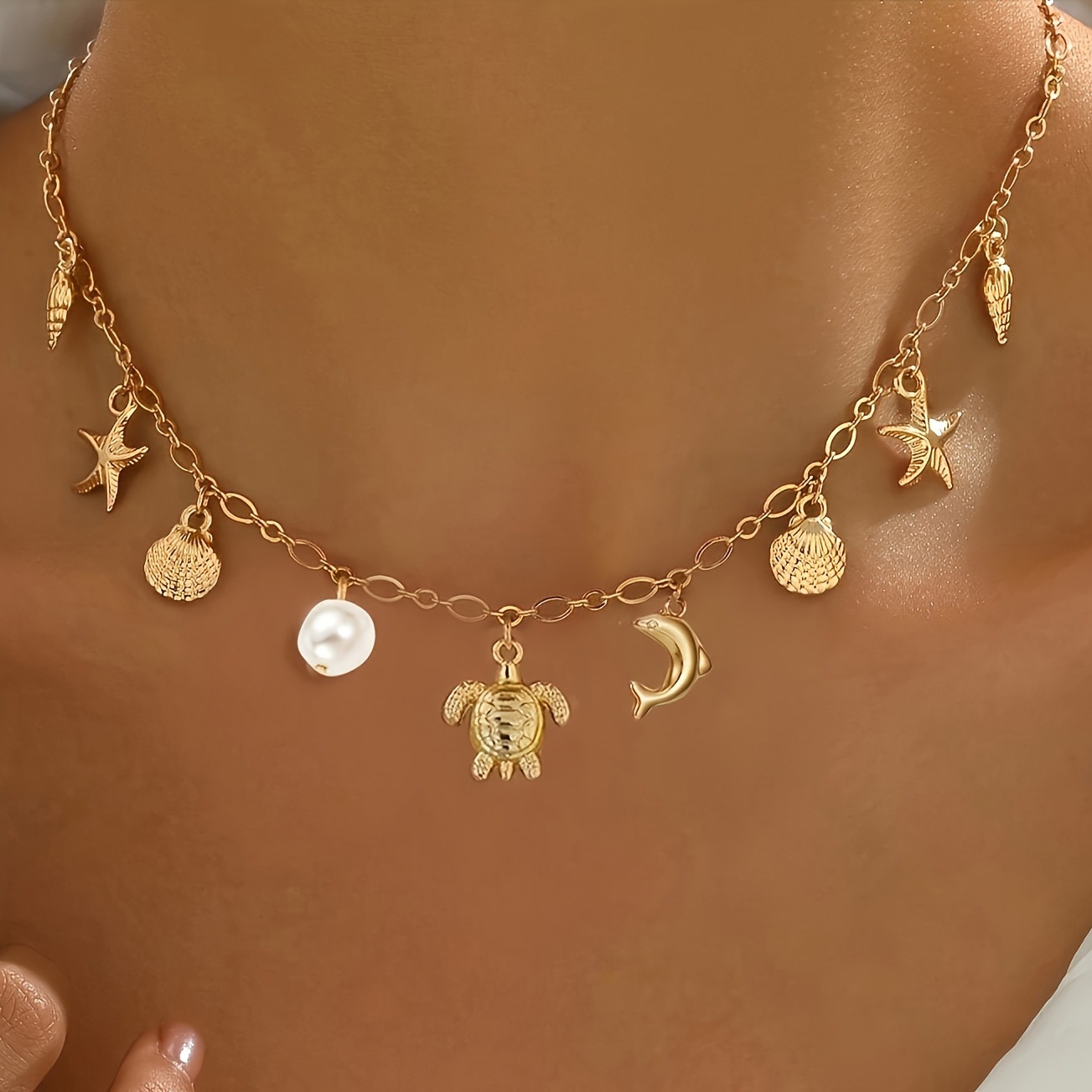Ocean Style Gold Necklace Shell and Starfish Pendant Summer Beach Jewelry for Women