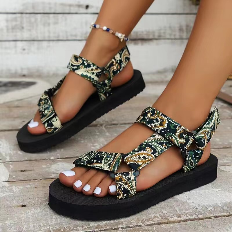 Ethnic-Inspired Color-Block Peep-Toe Beach Sandals for Women with Hook-and-Loop Strap