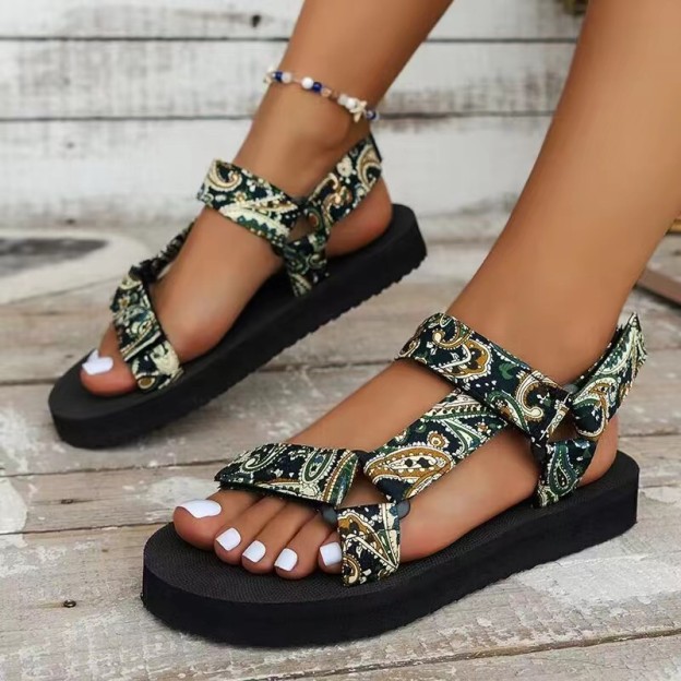 Ethnic-Inspired Color-Block Peep-Toe Beach Sandals for Women with Hook-and-Loop Strap