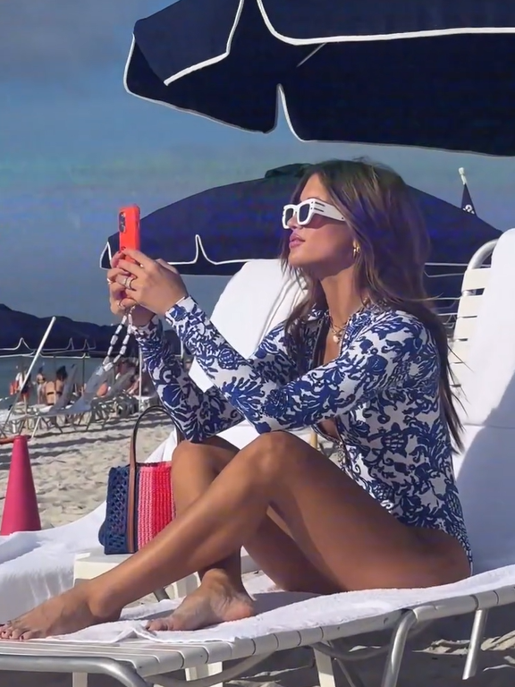 Blue Printed Long-Sleeved Zipper-Piece Swimsuit