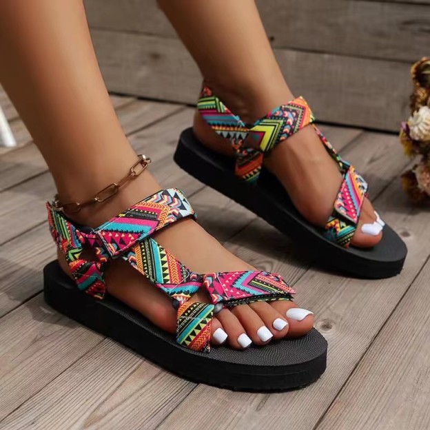 Ethnic-Inspired Color-Block Peep-Toe Beach Sandals for Women with Hook-and-Loop Strap
