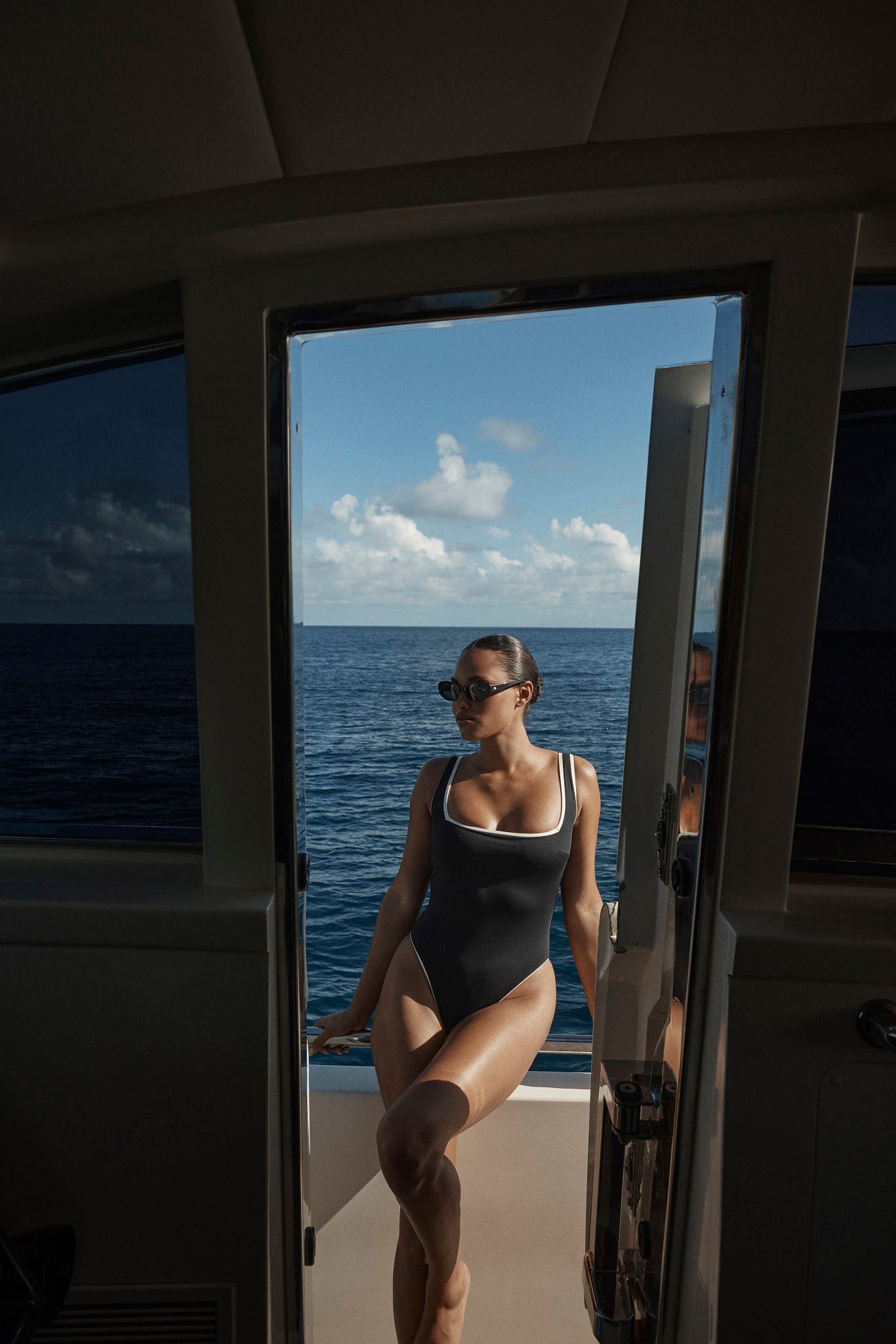 Corfu Color Block One Piece Black/Ivory