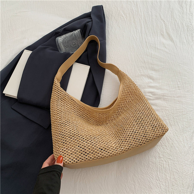 Retro Woven Tote Straw Large Capacity Underarm Shoulder Bag Vacation Beach Bag