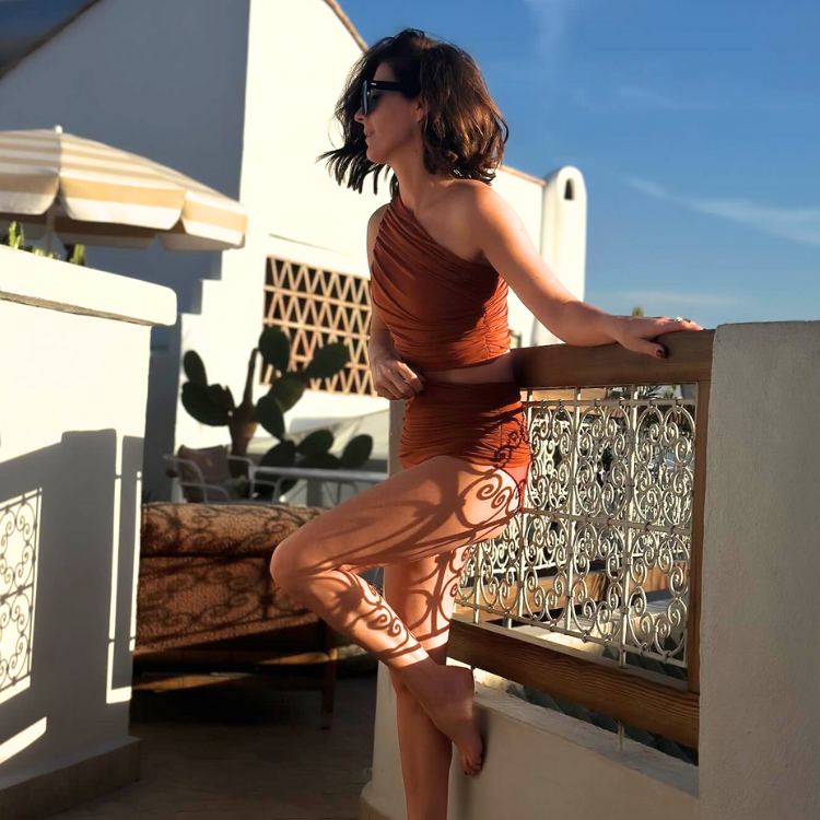 Single-Shoulder Ruffled Bikini Swimsuit And Sarong