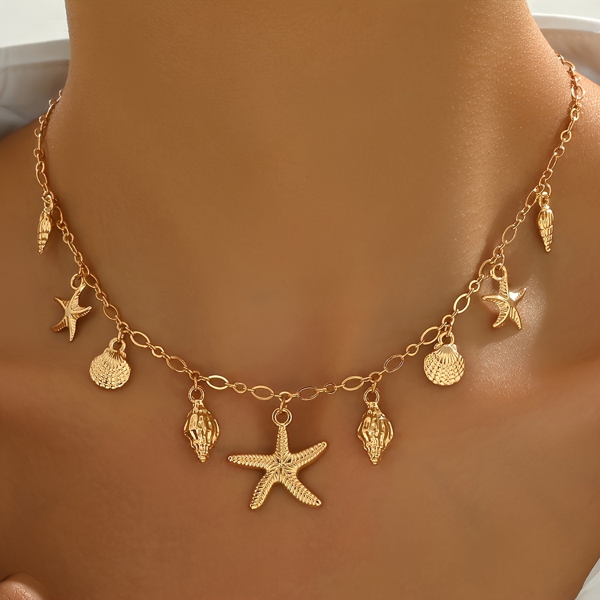 Ocean Style Gold Necklace Shell and Starfish Pendant Summer Beach Jewelry for Women