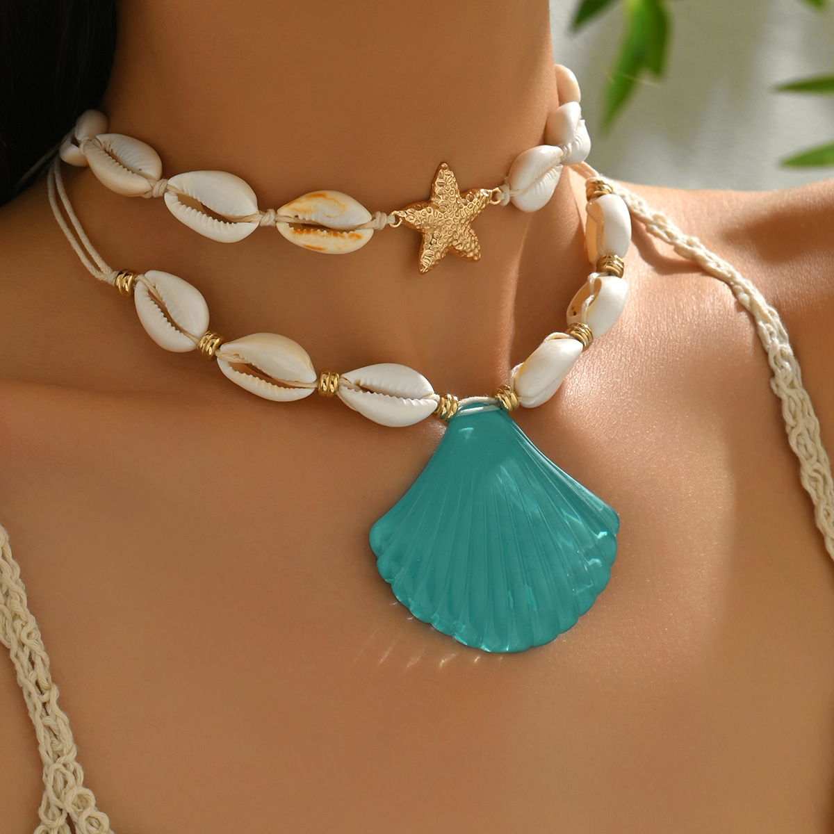Ocean Style Green Shell Pendant Necklace Summer Beach Jewelry for Women