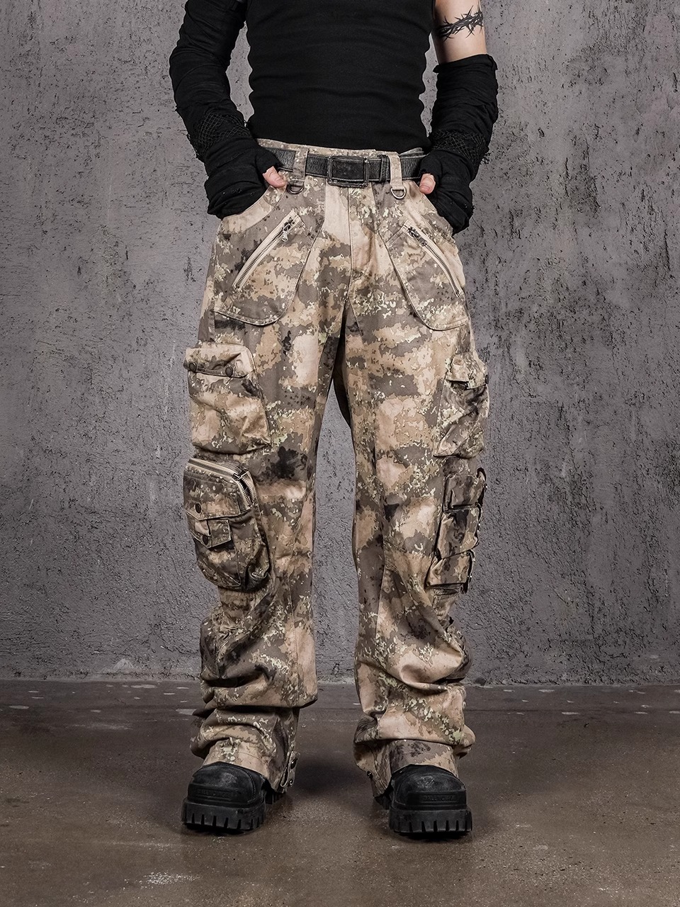 UNDERWATER Desert Phantom Cargo Pants
