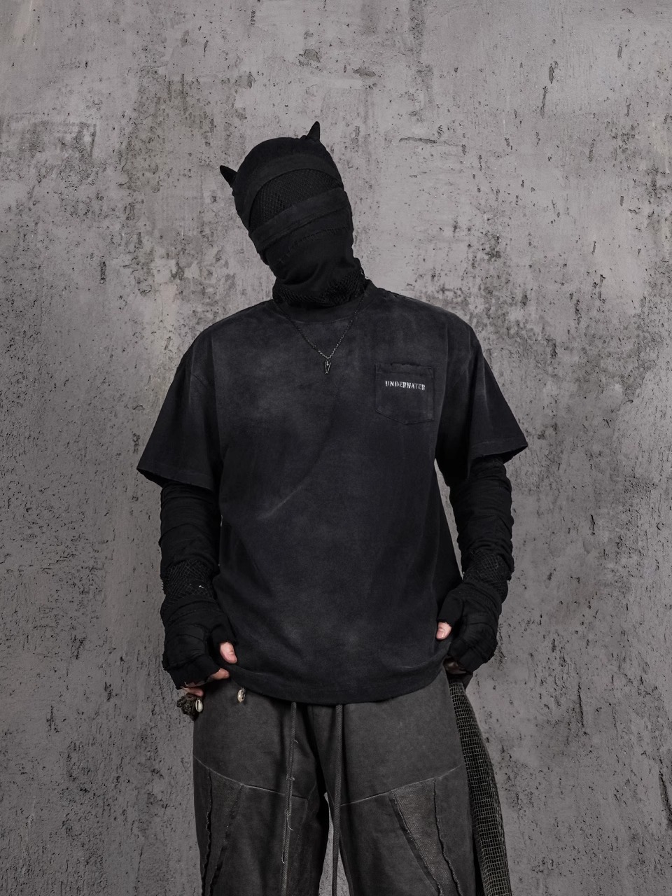 UNDERWATER Faded Curse Pocket Tee