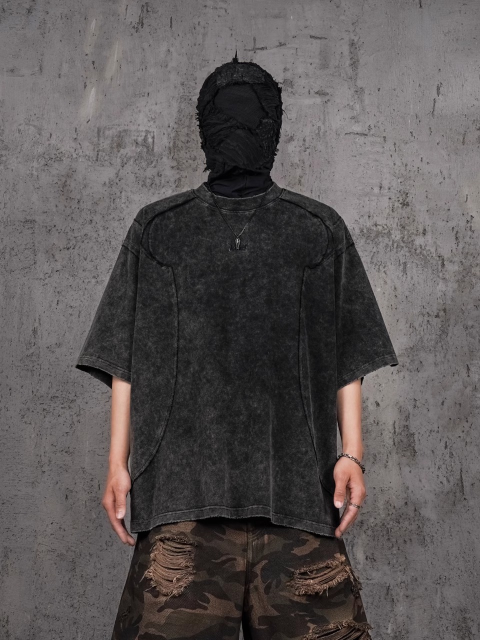 UNDERWATER Mottled Devil Skeleton Tee